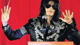 Michael Jackson, demandado por abusos sexuales cinco años después de su muerte