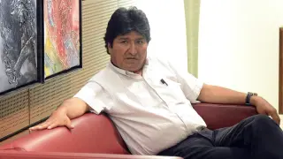 Evo Morales en el aeropuerto de Viena