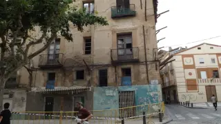 Imagen del edificio afectado en la calle San Salvador