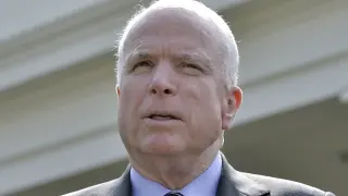El senador republicano John McCain