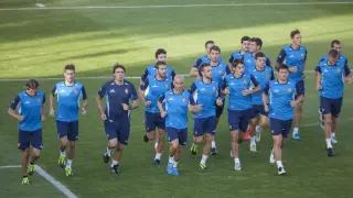 La plantilla del Real Zaragoza, en un entrenamiento