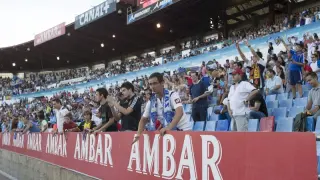 Afición del Real Zaragoza en el partido ante el Tenerife