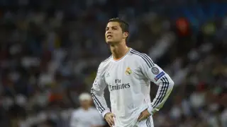 Un Cristiano de 'Champions' calma las turbulencias del Madrid