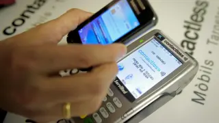 Tanto el móvil como el datáfono deben disponer de la tecnología NFC