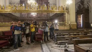 Imagen de archivo de los desperfectos en el interior de la basílica del Pilar tras la explosión.