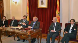 Firma del protocolo en la Delegación del Gobierno