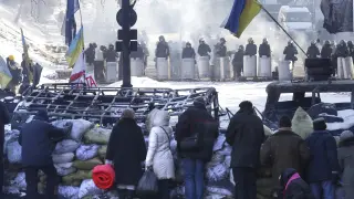 Las barricadas se mantienen este jueves en el centro de Kiev