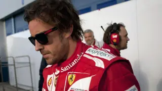 Alonso durante los entrenamientos en los Circuitos de Jerez