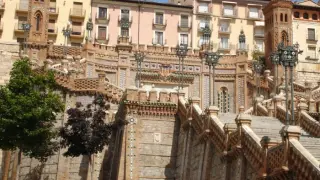 Teruel fue el destino elegido para el primer viaje con mi novio, como no, la ciudad de los amantes. Su escalinata, magnífica, es como nuestra vida, pues refleja la grandeza del amor