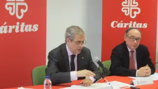Sanaú junto con su predecesor, Carlos Sauras