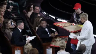 El repartidor de pizza de los Oscar