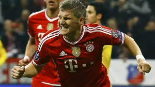 Schweinsteiger celebra el gol.