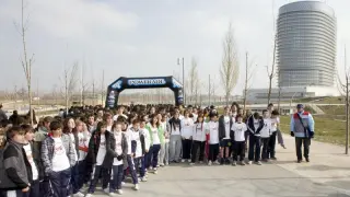 Alumnos recibiendo clases de educación física en Zaragoza.