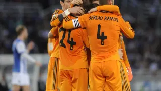 El Real Madrid celebra su primer gol del partido.