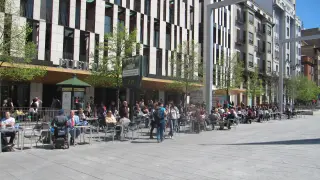 Terrazas llenas en la plaza de España este sábado