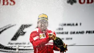 Fernando Alonso, en el podio de China