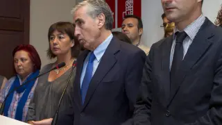 Jáuregui pide disolver las Cortes en 2015 para pactar una Constitución federal