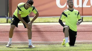 Diego Costa y Sergio Ramos, durante un entrenamiento en Las Rozas.