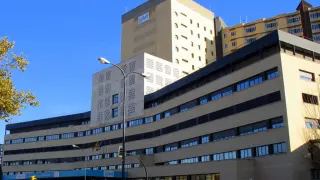 Los hospitales aragoneses tienen hoy 350 camas menos operativas