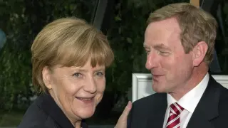 Merkel con el primer ministro irlandés, Enda Kenny