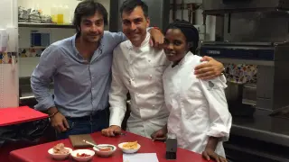Disfrutar de tapas de chefs con estrellas Michelin por 4'50 euros y al mismo tiempo apoyar una iniciativa solidaria es posible este verano en el centro Conde Duque de Madrid.