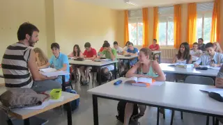 Los alumnos de segundo de bachillerato durante una clase de Lengua y Literatura