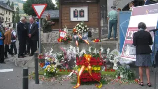 Homenaje en Sallent a los guardias civiles asesinados por ETA