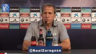 Víctor Muñoz en rueda de prensa tras el entrenamiento de este viernes