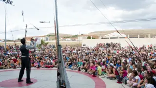 Actuación durante el Festival de Artes Escénicas Gaire, en Pancrudo, Teruel