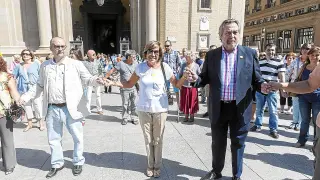El alcalde de Zaragoza, Juan Alberto Belloch, ayer, en la cadena solidaria.