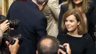 Fátima Báñez en los pasillos del Congreso