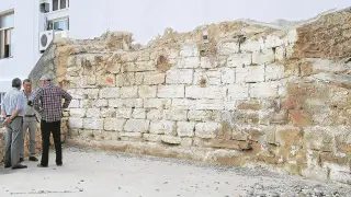 Parte de los restos que se conservan de la antigua muralla.