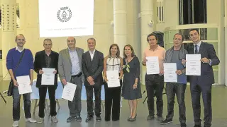 Galardonados con los premios de arquitectura García Mercadal, ayer, en la Torre del Agua.
