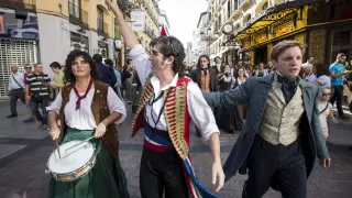 Los actores de Los Miserables, por las calles de Zaragoza