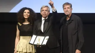 El actor ha recibido el premio de la mano de Emilio Aragón y Irene Visedo