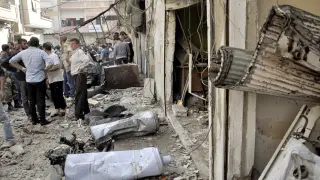 Al menos 12 muertos por bombardeos en el centro y el norte de Siria