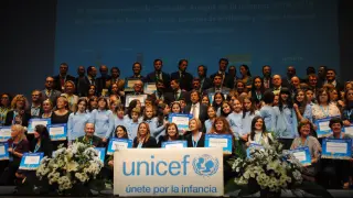 Niños participantes en el acto de Unicef celebrado en Guadalajara este viernes