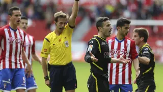 Apelación retira la tarjeta roja a Fernández