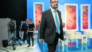 l secretario general del PSOE, Javier Lambán, ayer, en Aragón TV.