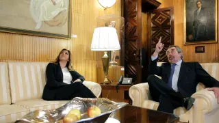Susana Díaz junto a Belloch, este viernes en Zaragoza