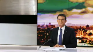 Valls durante la entrevista en un canal francés