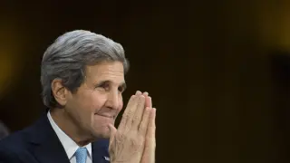 Estados Unidos reconoce 4 años y 215.000 muertos después que  habrá que negociar con Al Assad