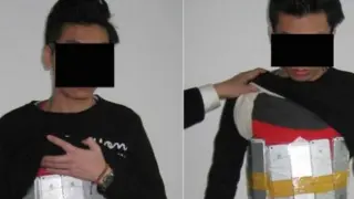 Un joven intenta cruzar la frontera con 94 iPhones sujetos con cinta adhesiva al cuerpo