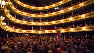 El Teatro Principal lleno para celebrar el 25 aniversario del Consejo Aragonés de las Personas Mayores
