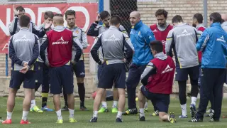 Los jugadores del Real Zaragoza, en la Ciudad Deportiva