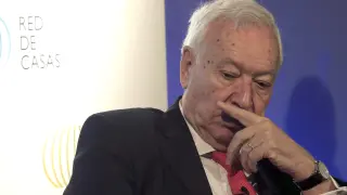José Manuel García-Margallo considera "una tarea muy noble" que lo "enaltece".
