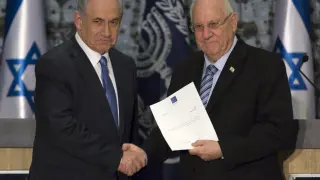 El presidente israelí convoca a Netanyahu a formar un gobierno estable e inclusivo