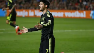 Álvaro Morata se lamenta durante el partido ante Holanda
