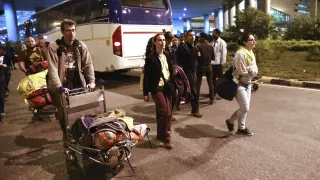 Primeros españoles evacuados a Nueva Delhi