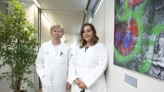 La doctora Enriqueta Felip y la doctora Ana Vivancos, del Grupo de Tumores Torácicos del Vall d'Hebron Instituto de Oncología (VHIO).